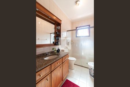 Casa à venda com 279m², 4 quartos e 4 vagasBanheiro Corredor