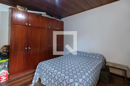 Casa à venda com 279m², 4 quartos e 4 vagasQuarto