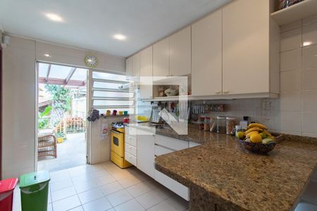 Casa à venda com 279m², 4 quartos e 4 vagasCozinha