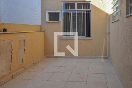 Apartamento à venda com 80m², 3 quartos e sem vagaQuintal