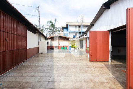 Casa à venda com 760m², 4 quartos e 2 vagas Casa à venda com 760m², 4 quartos e 2 vagasQuital