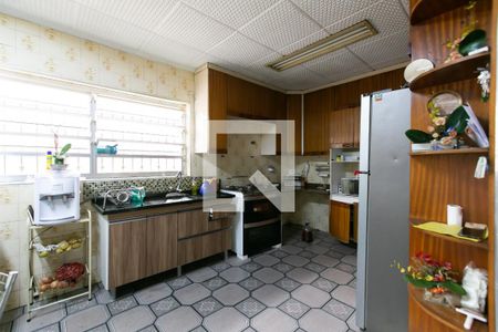 Casa à venda com 760m², 4 quartos e 2 vagas Casa à venda com 760m², 4 quartos e 2 vagasCozinha