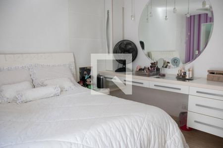 Casa à venda com 360m², 4 quartos e 6 vagas Casa à venda com 360m², 4 quartos e 6 vagasQuarto 3