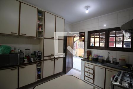Casa à venda com 190m², 3 quartos e 3 vagasCozinha - Armários