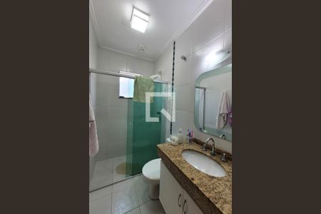 Casa à venda com 179m², 3 quartos e 4 vagas Casa à venda com 179m², 3 quartos e 4 vagasBanheiro Social