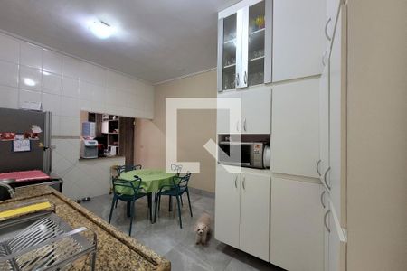 Casa à venda com 179m², 3 quartos e 4 vagas Casa à venda com 179m², 3 quartos e 4 vagasCozinha