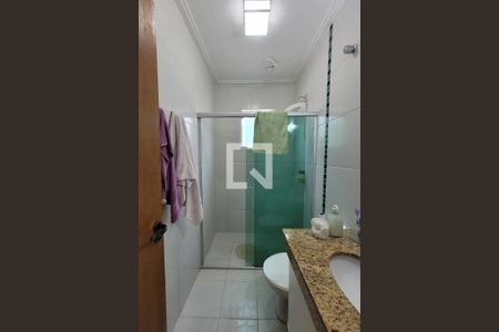 Casa à venda com 179m², 3 quartos e 4 vagas Casa à venda com 179m², 3 quartos e 4 vagasBanheiro Social