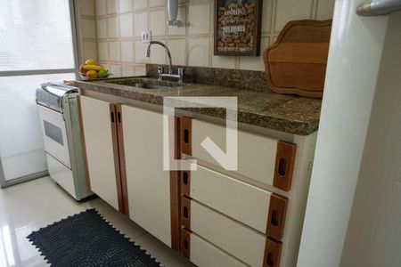 Apartamento à venda com 64m², 2 quartos e 1 vagaCozinha