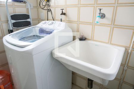 Apartamento à venda com 64m², 2 quartos e 1 vagaÁrea de Serviço