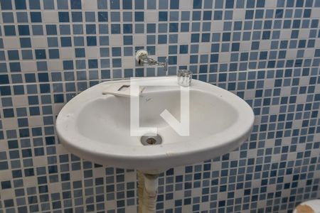 Banheiro de kitnet/studio para alugar com 1 quarto, 33m² em Centro Histórico de São Paulo, São Paulo