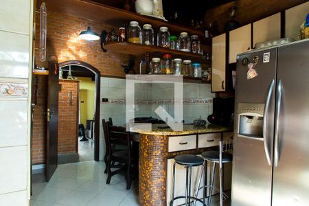 Casa à venda com 600m², 4 quartos e 6 vagas Casa à venda com 600m², 4 quartos e 6 vagasCozinha