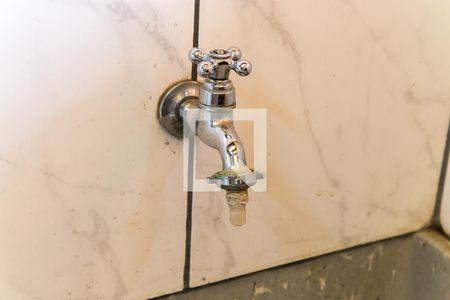 Casa à venda com 600m², 4 quartos e 6 vagas Casa à venda com 600m², 4 quartos e 6 vagasÁrea de Serviço - Torneira