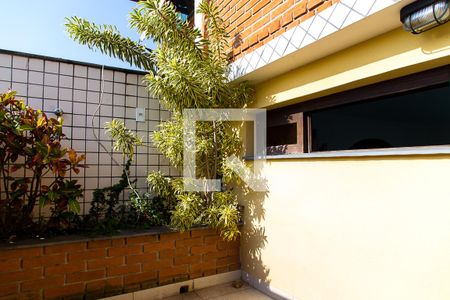 Casa à venda com 600m², 4 quartos e 6 vagas Casa à venda com 600m², 4 quartos e 6 vagasVaranda do Quarto 4
