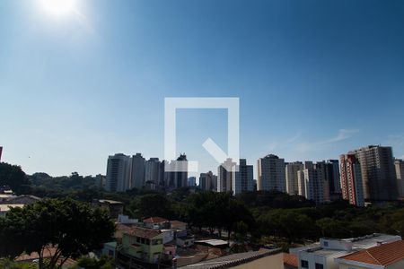 Casa à venda com 600m², 4 quartos e 6 vagas Casa à venda com 600m², 4 quartos e 6 vagasVista da Varanda do Quarto 4