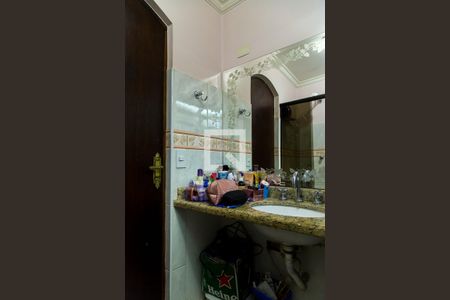 Casa à venda com 600m², 4 quartos e 6 vagas Casa à venda com 600m², 4 quartos e 6 vagasBanheiro da Suíte