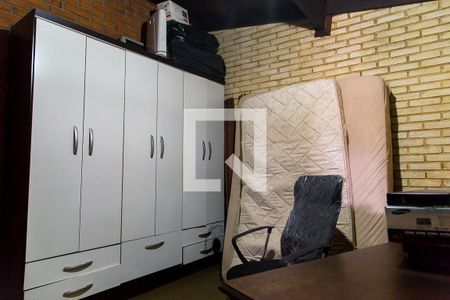 Casa à venda com 600m², 4 quartos e 6 vagas Casa à venda com 600m², 4 quartos e 6 vagasQuarto 2