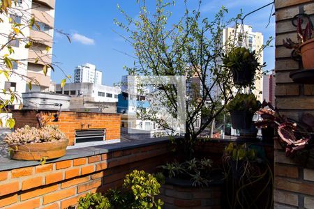 Casa à venda com 600m², 4 quartos e 6 vagas Casa à venda com 600m², 4 quartos e 6 vagasChurrasqueira
