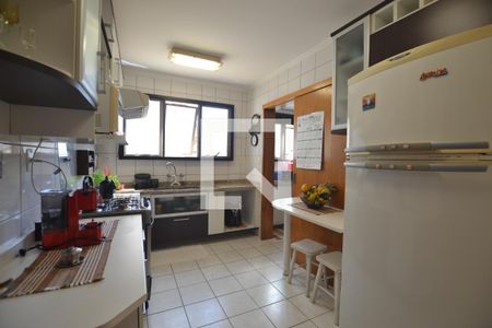 Apartamento à venda com 238m², 3 quartos e 3 vagasCozinha