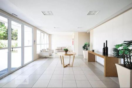 Apartamento para alugar com 70m², 2 quartos e 1 vaga Apartamento para alugar com 70m², 2 quartos e 1 vagaHall de Entrada