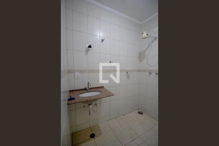 Casa para alugar com 191m², 6 quartos e 4 vagasBanheiro 1