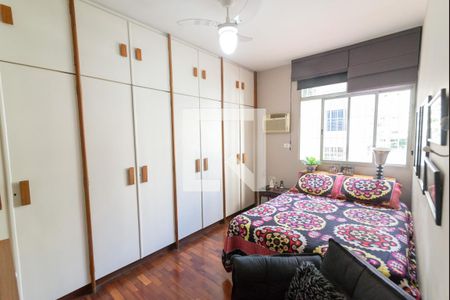 Apartamento à venda com 155m², 4 quartos e 1 vaga Apartamento à venda com 155m², 4 quartos e 1 vagaQuarto 2