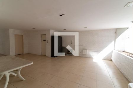 Apartamento à venda com 155m², 4 quartos e 1 vaga Apartamento à venda com 155m², 4 quartos e 1 vagaÁrea Comum - Playground