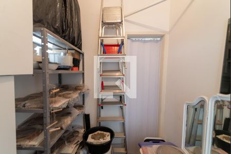 Apartamento à venda com 155m², 4 quartos e 1 vaga Apartamento à venda com 155m², 4 quartos e 1 vagaQuarto de Serviço