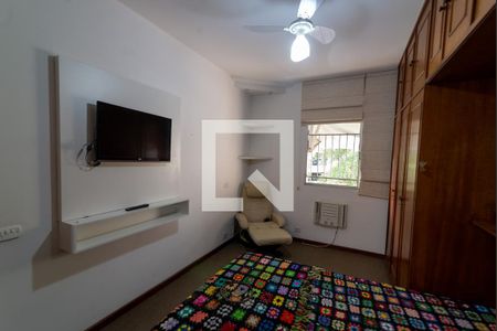 Apartamento à venda com 155m², 4 quartos e 1 vaga Apartamento à venda com 155m², 4 quartos e 1 vagaSuíte