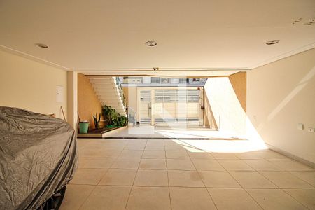 Casa à venda com 274m², 3 quartos e 8 vagasGaragem