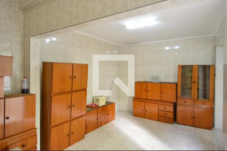 Casa à venda com 136m², 2 quartos e 2 vagasQuarto de Serviço