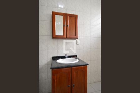 Casa à venda com 136m², 2 quartos e 2 vagasBanheiro