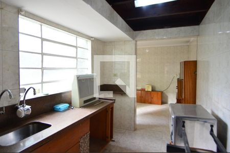 Casa à venda com 136m², 2 quartos e 2 vagasCozinha