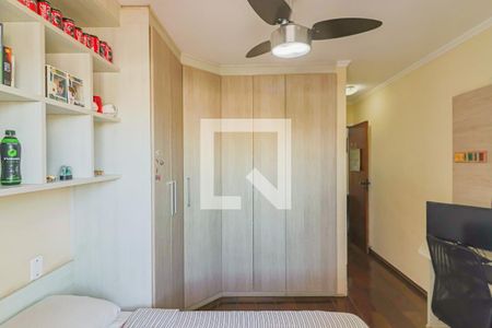 Casa de condomínio à venda com 240m², 4 quartos e 3 vagas Casa de condomínio à venda com 240m², 4 quartos e 3 vagasSuite 2