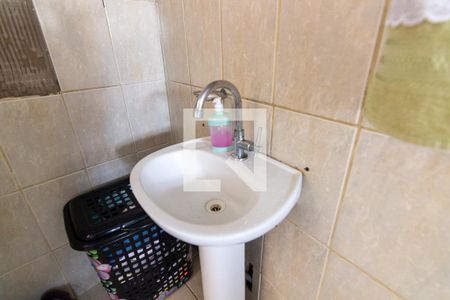 Casa à venda com 120m², 5 quartos e 5 vagas Casa à venda com 120m², 5 quartos e 5 vagasBanheiro 3