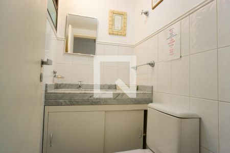 Apartamento à venda com 125m², 3 quartos e 1 vaga Apartamento à venda com 125m², 3 quartos e 1 vagaLavabo
