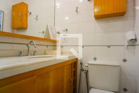 Apartamento à venda com 125m², 3 quartos e 1 vaga Apartamento à venda com 125m², 3 quartos e 1 vagaBanheiro da Suíte
