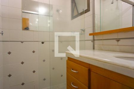 Apartamento à venda com 125m², 3 quartos e 1 vaga Apartamento à venda com 125m², 3 quartos e 1 vagaBanheiro da Suíte