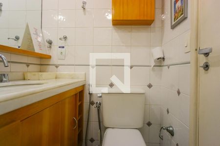 Apartamento à venda com 125m², 3 quartos e 1 vaga Apartamento à venda com 125m², 3 quartos e 1 vagaBanheiro da Suíte