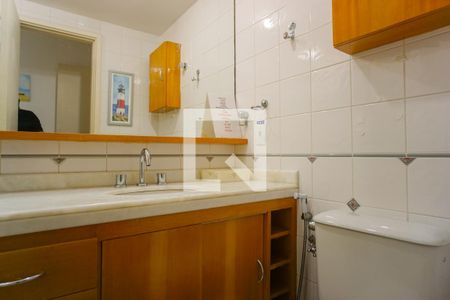 Apartamento à venda com 125m², 3 quartos e 1 vaga Apartamento à venda com 125m², 3 quartos e 1 vagaBanheiro da Suíte