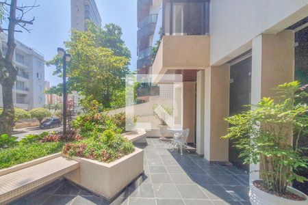 Apartamento para alugar com 106m², 4 quartos e 1 vaga Apartamento para alugar com 106m², 4 quartos e 1 vagaÁrea comum