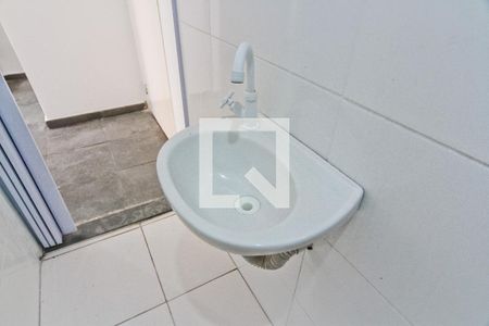 Banheiro de casa para alugar com 1 quarto, 30m² em Vila Pereira Barreto, São Paulo