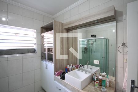 Casa à venda com 140m², 5 quartos e 2 vagasBanheiro