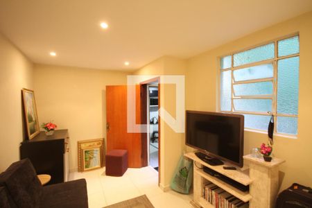 Casa à venda com 140m², 5 quartos e 2 vagasQuarto de Serviço