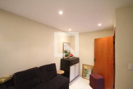 Casa à venda com 140m², 5 quartos e 2 vagasQuarto de Serviço