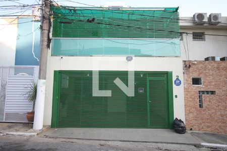 Casa à venda com 140m², 5 quartos e 2 vagasFachada