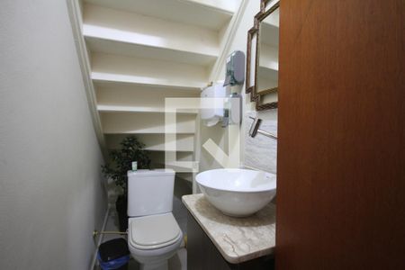 Casa à venda com 140m², 5 quartos e 2 vagasLavabo