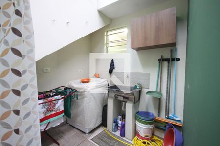 Casa à venda com 140m², 5 quartos e 2 vagasÁrea de Serviço