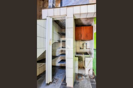 Casa à venda com 236m², 4 quartos e 2 vagas Casa à venda com 236m², 4 quartos e 2 vagasÁrea de Serviço