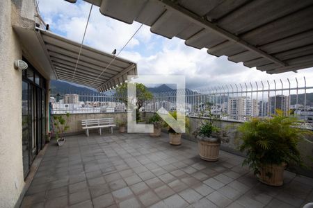 Apartamento à venda com 195m², 5 quartos e 2 vagasTerraço