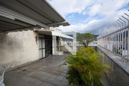 Apartamento à venda com 195m², 5 quartos e 2 vagasTerraço